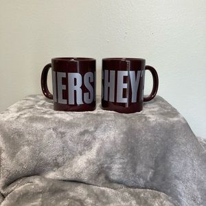 Hershey’s Chocolate Mugs (2) coffee tea warm cozy collectible